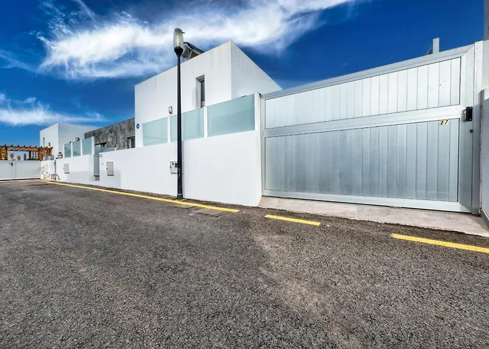 Cassia - Private Pool, Foosball, Bbq, Air-con And Sat Tv By Lanzarote Casa de Férias *