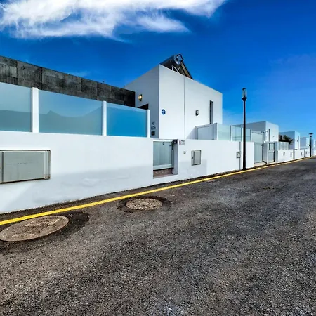 Σπίτι διακοπών Cassia - Private Pool, Foosball, Bbq, Air-con And Sat Tv By Lanzarote Πλάγια Μπλάνκα