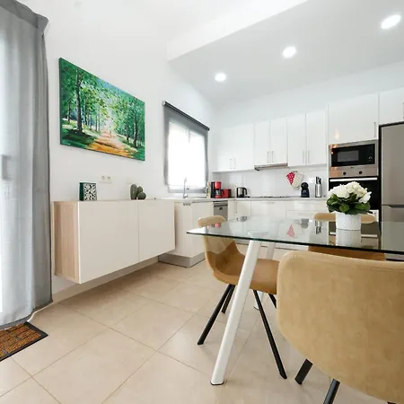 Cassia - Private Pool, Foosball, Bbq, Air-con And Sat Tv By Lanzarote