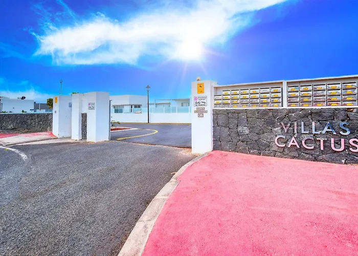 Cassia - Private Pool, Foosball, Bbq, Air-con And Sat Tv By Lanzarote Playa Blanca